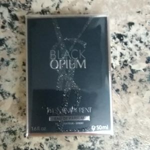 Yves Saint Laurent Black Opium